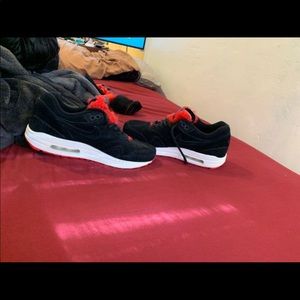 Nike pro size 9 men shoes $75